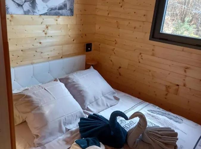 Roulotte Au Paradis * Les Eyzies